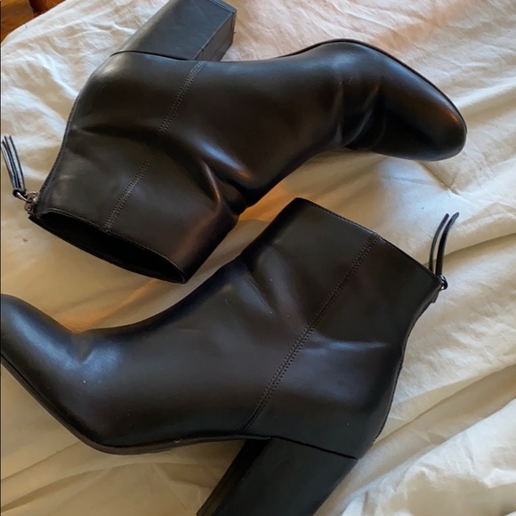 Black booties- Sz 8.5/38.5 - Picture 6 of 6